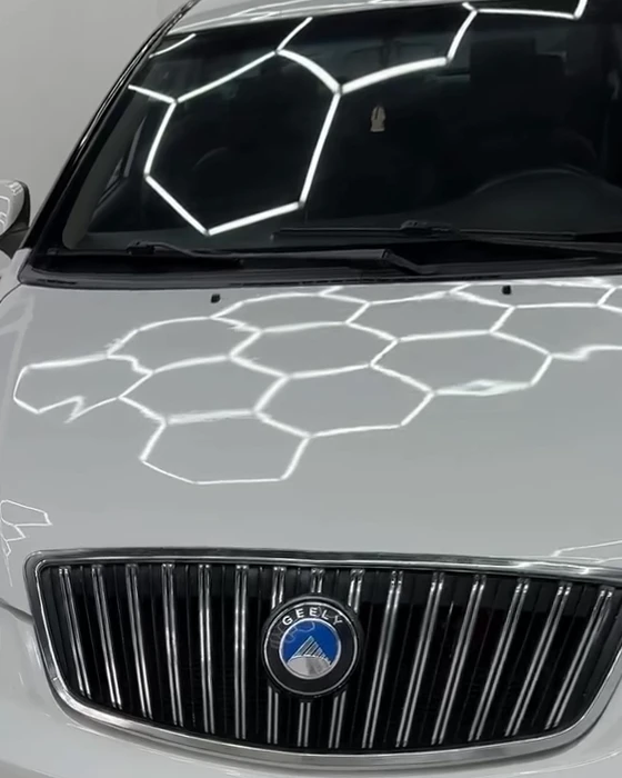 Капот и решётка Geely без плёнки